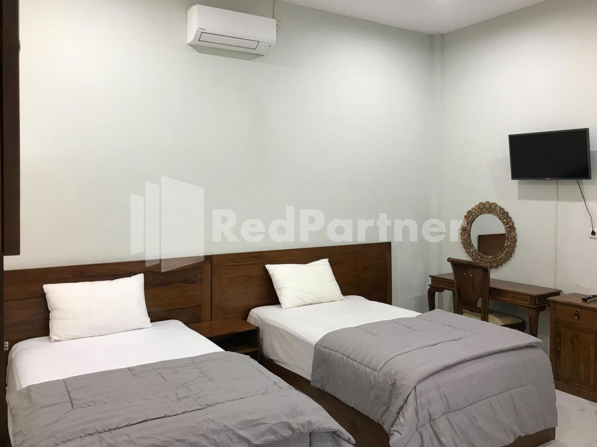 D88 Mitra Reddoorz Near Santera Flower Garden Hotel Malang