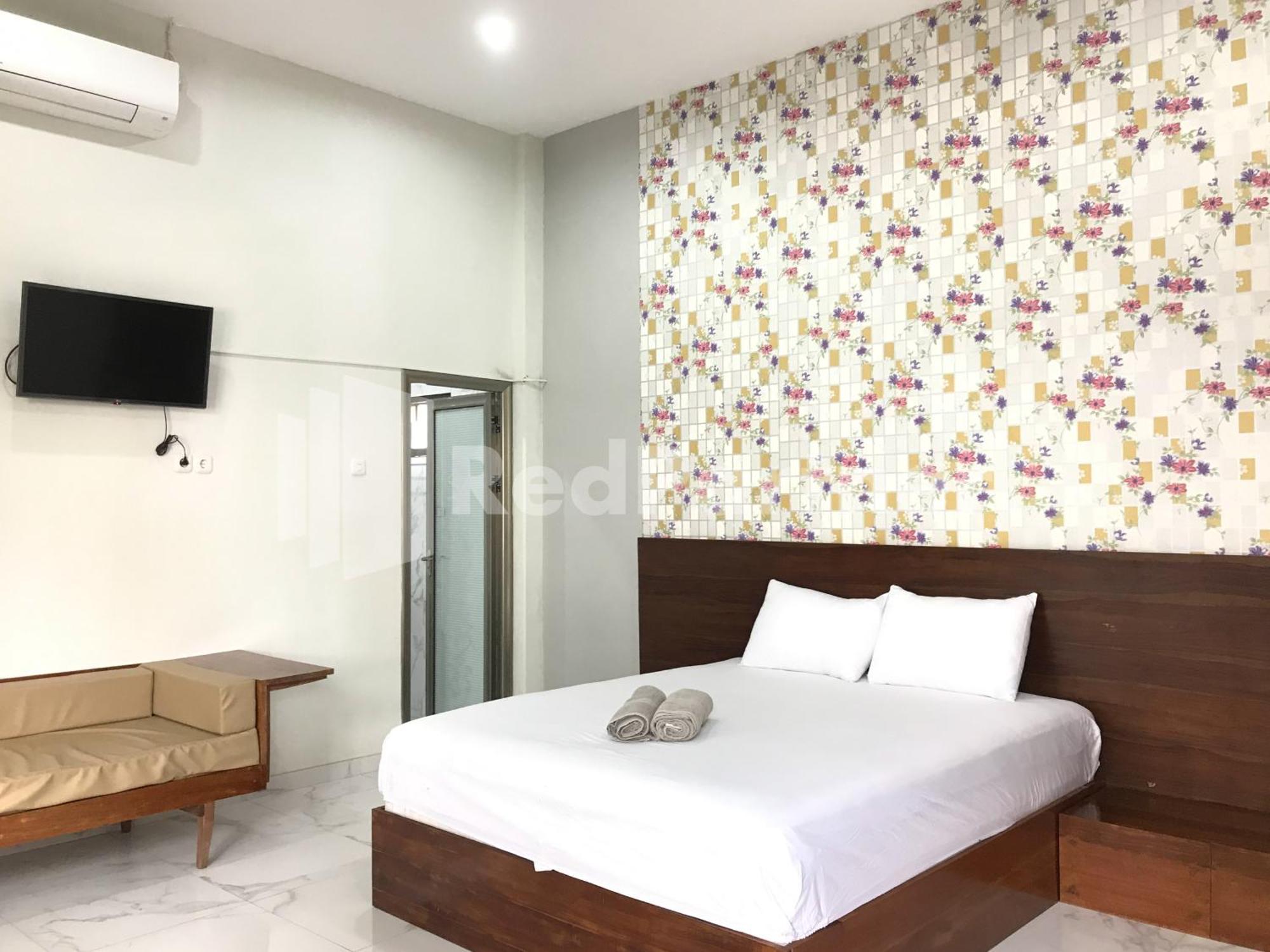 D88 Mitra Reddoorz Near Santera Flower Garden Hotel
