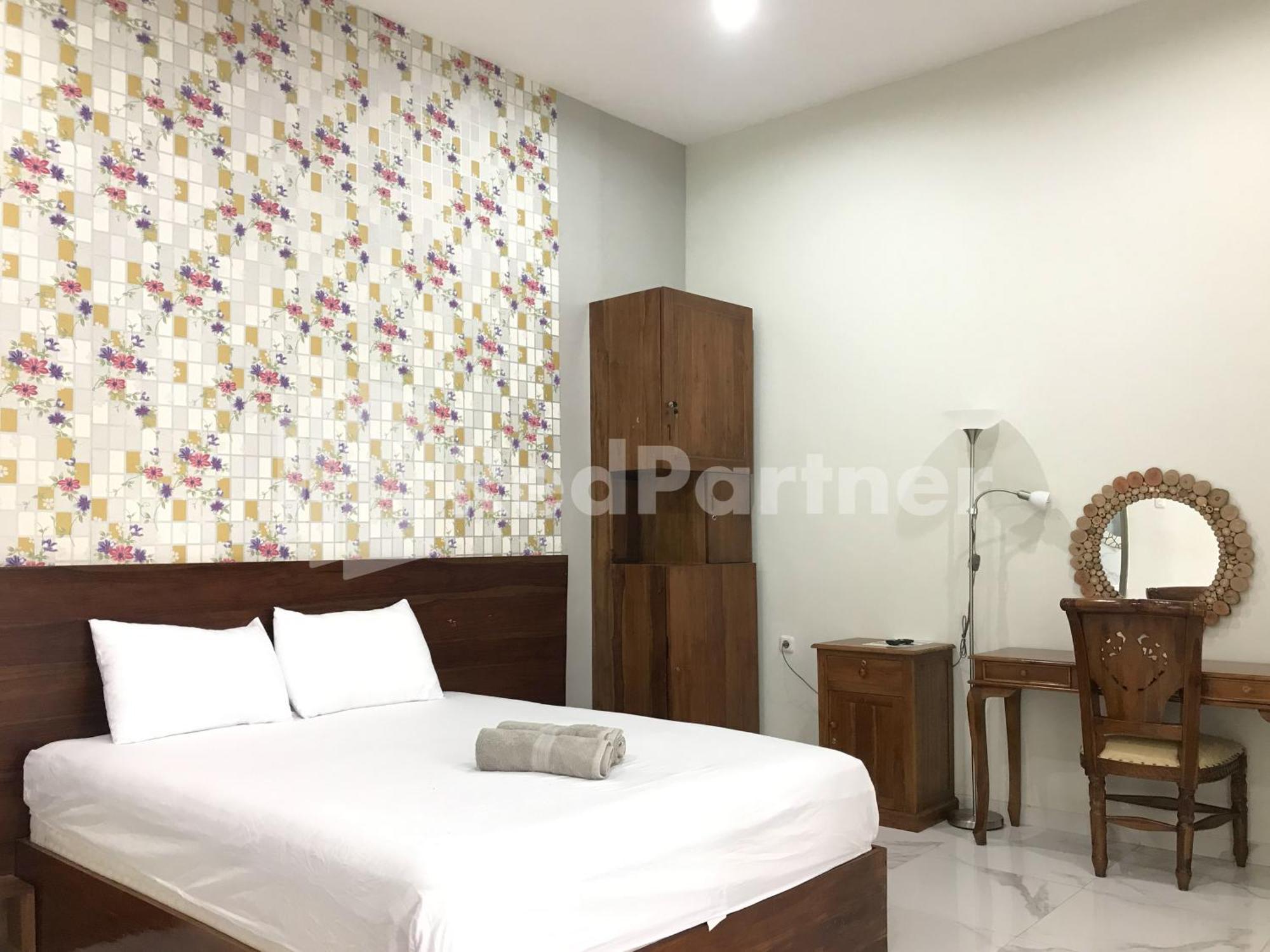 D88 Mitra Reddoorz Near Santera Flower Garden Hotel 2*