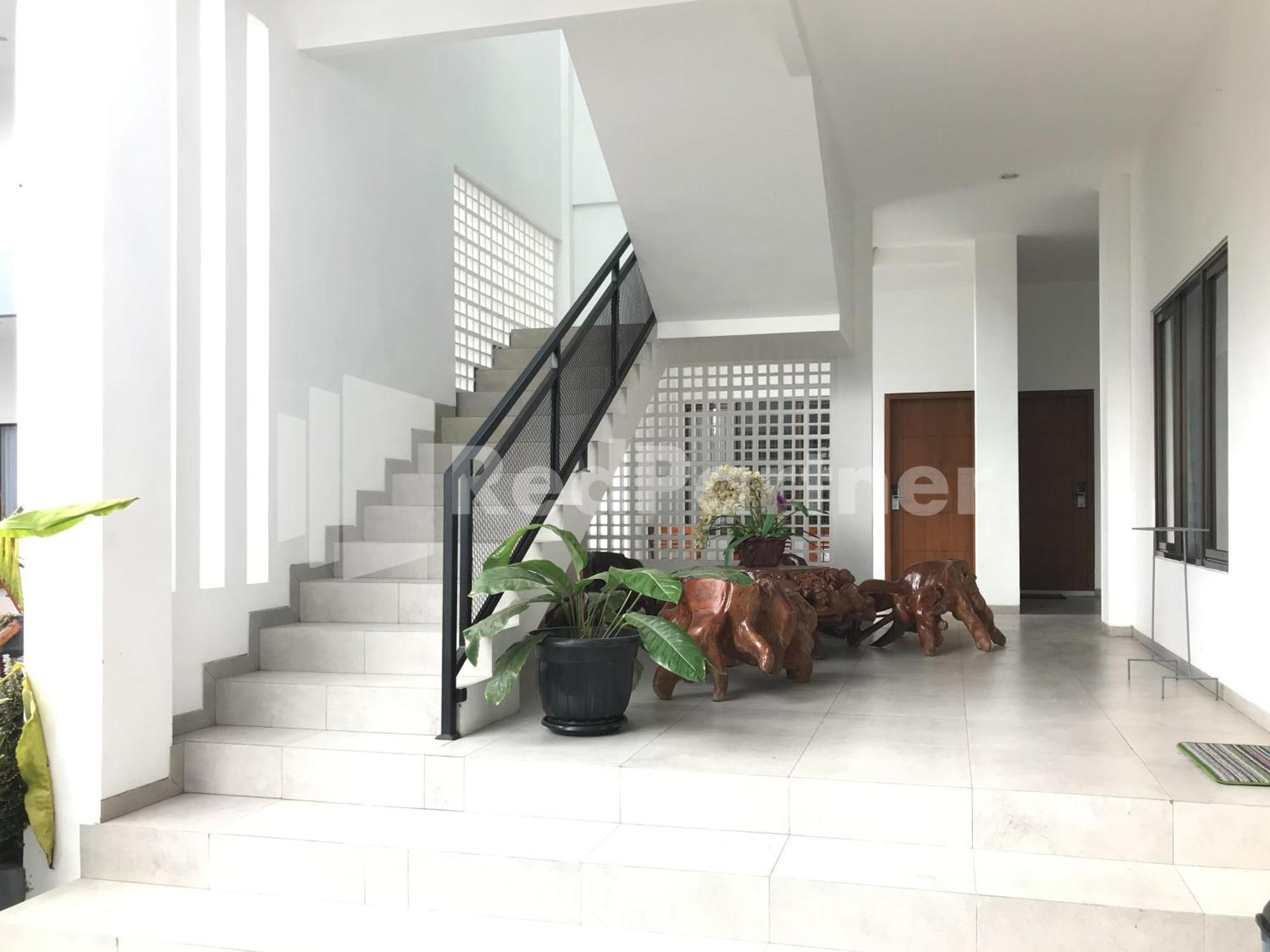 D88 Mitra Reddoorz Near Santera Flower Garden Hotel
